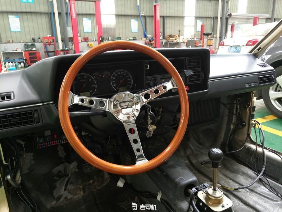 一代神车桑塔纳,一代神车修复