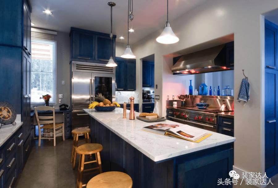 橱柜蓝色搭配什么颜色的吊柜,厨房的橱柜颜色天蓝色好看吗