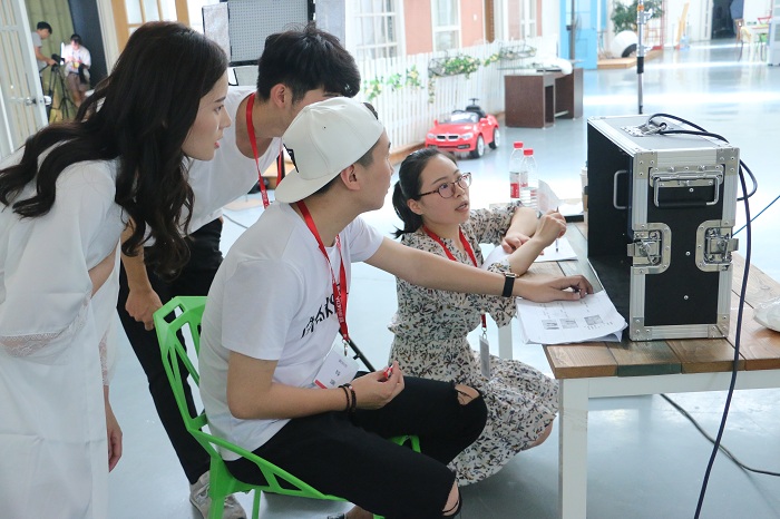 跟屁虫拍摄角度,跟屁虫拍视频固定器制作