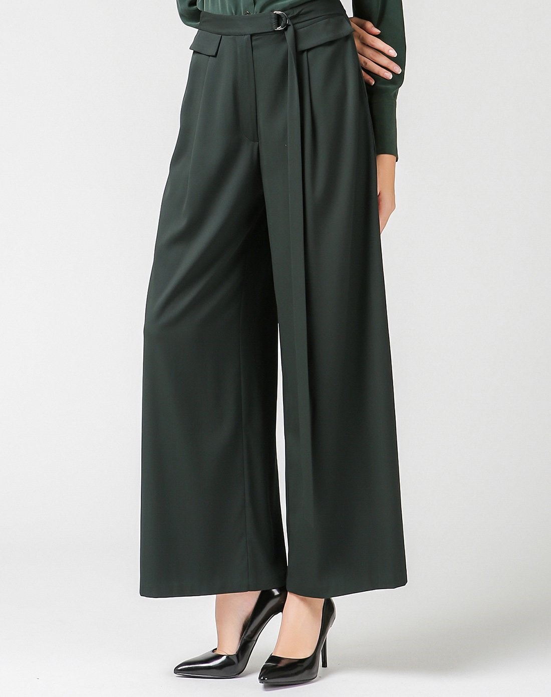 一米八怎么穿显腿长,腿长一米八穿搭