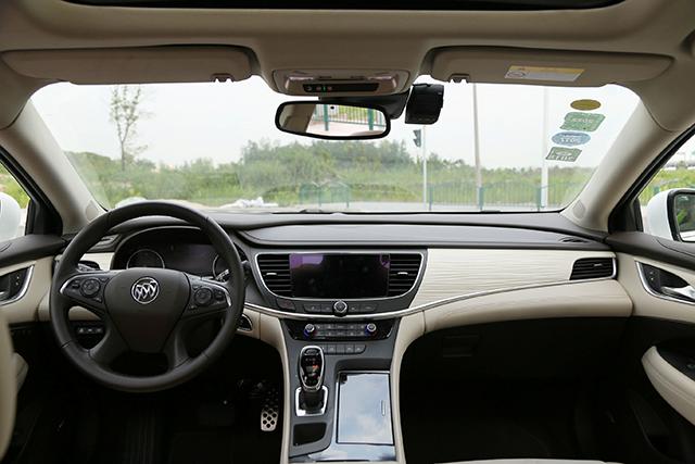 别克君越混动油耗怎么样,别克君越豪华舒适版