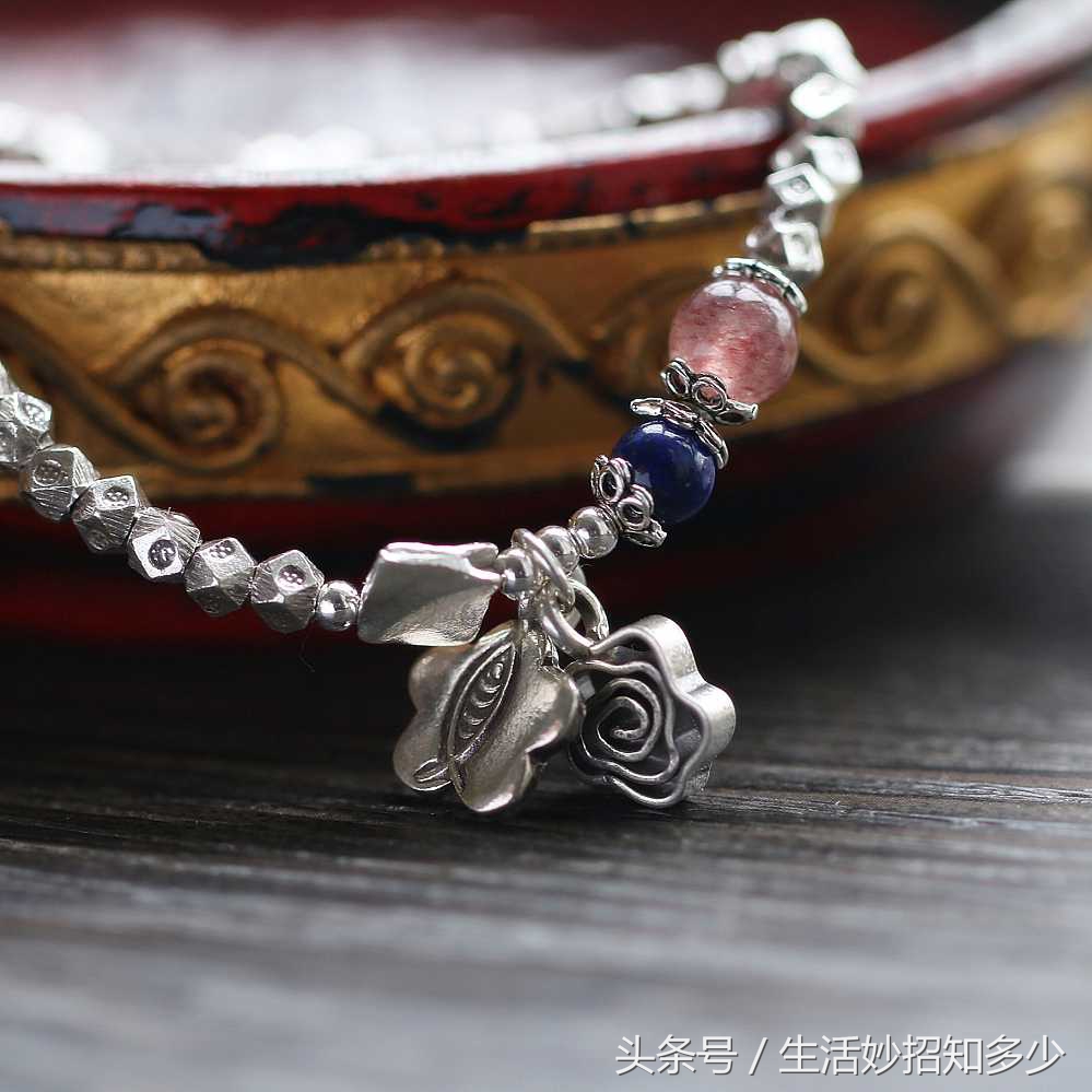 黄金首饰怎么清洗才光亮如新,黄金首饰放久了发黑怎么清洗