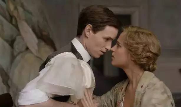 跨性别、变性，这位丹麦女孩比金星更勇敢！