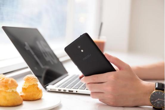 最便宜ai手机,魅蓝a5手机好吗