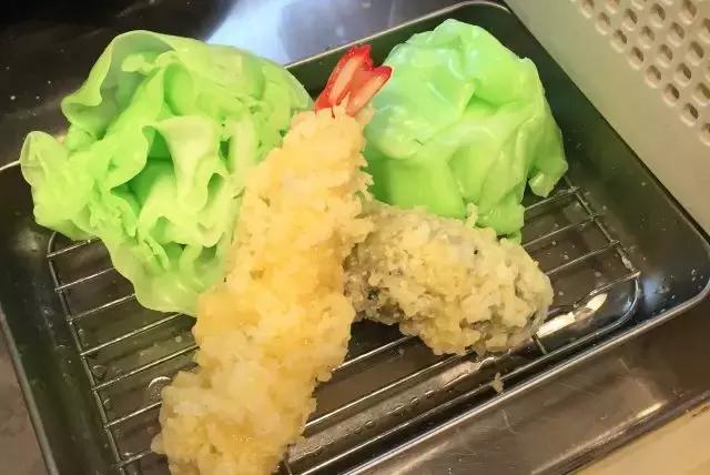 超反差！原来你是这样的东京！卡哇伊与奇幻工业风，一次拥有~