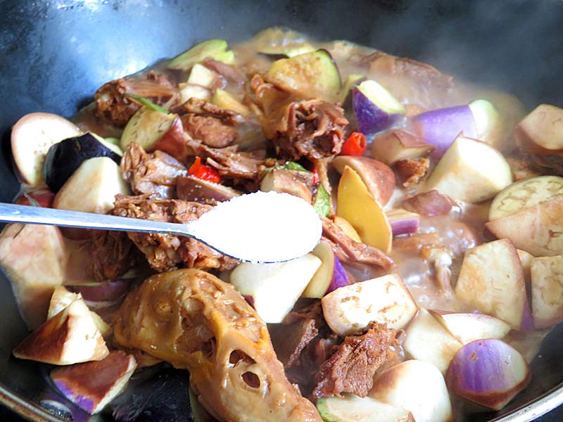 鸭子怎么处理肉才嫩,什么方法能让鸭子多吃料