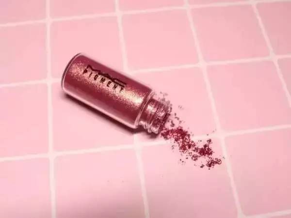 眼妆教程日常简单,眼妆教程日常简单易学