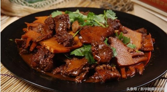 56涓皯鏃忓ぇ瑙傚洯浠嬬粛,涓浗浜斿崄鍏釜姘戞棌鍝堣惃鍏嬫棌