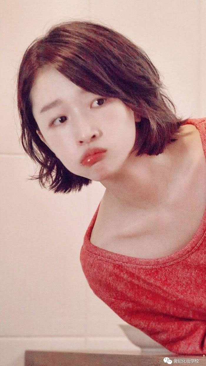 周冬雨单眼皮小眼睛怎么画眼妆,周冬雨单眼皮日常眼妆画法