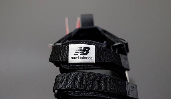 今年流行的凉鞋是哪一些,今年最火的4款凉鞋清爽又时髦