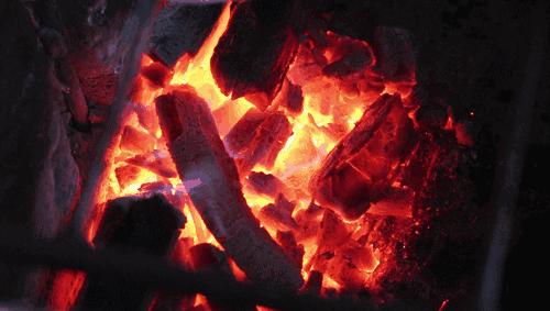 隐藏在昆明村庄里的3家烤羊店，老司机用3个月才找到的