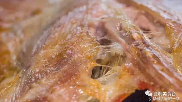 隐藏在昆明村庄里的3家烤羊店，老司机用3个月才找到的