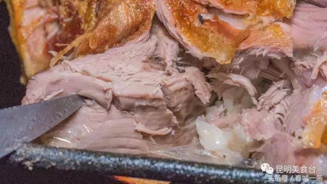 隐藏在昆明村庄里的3家烤羊店，老司机用3个月才找到的