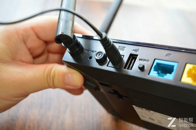 如何安装华硕rt-ac1200路由器,华硕ac1200路由器如何开双频合一