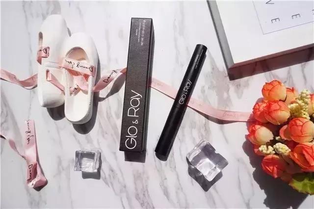 刘诗诗古力娜扎丸子头,刘诗诗娜扎礼服