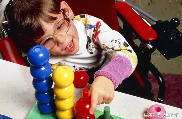 脑瘫导致智障的表现,脑瘫是不是智障儿童