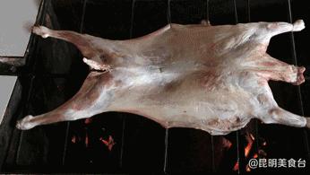 隐藏在昆明村庄里的3家烤羊店，老司机用3个月才找到的