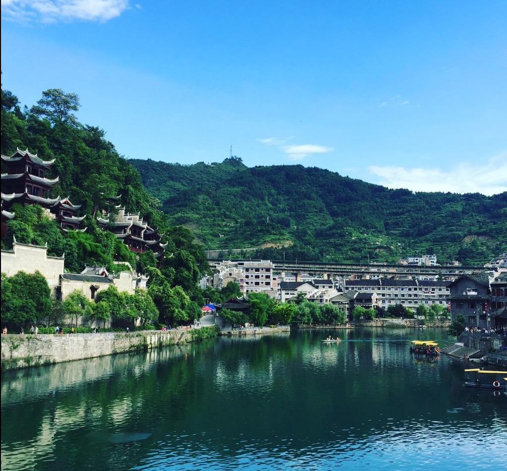 外国人看贵州旅游景点,去贵州必去的五个景点