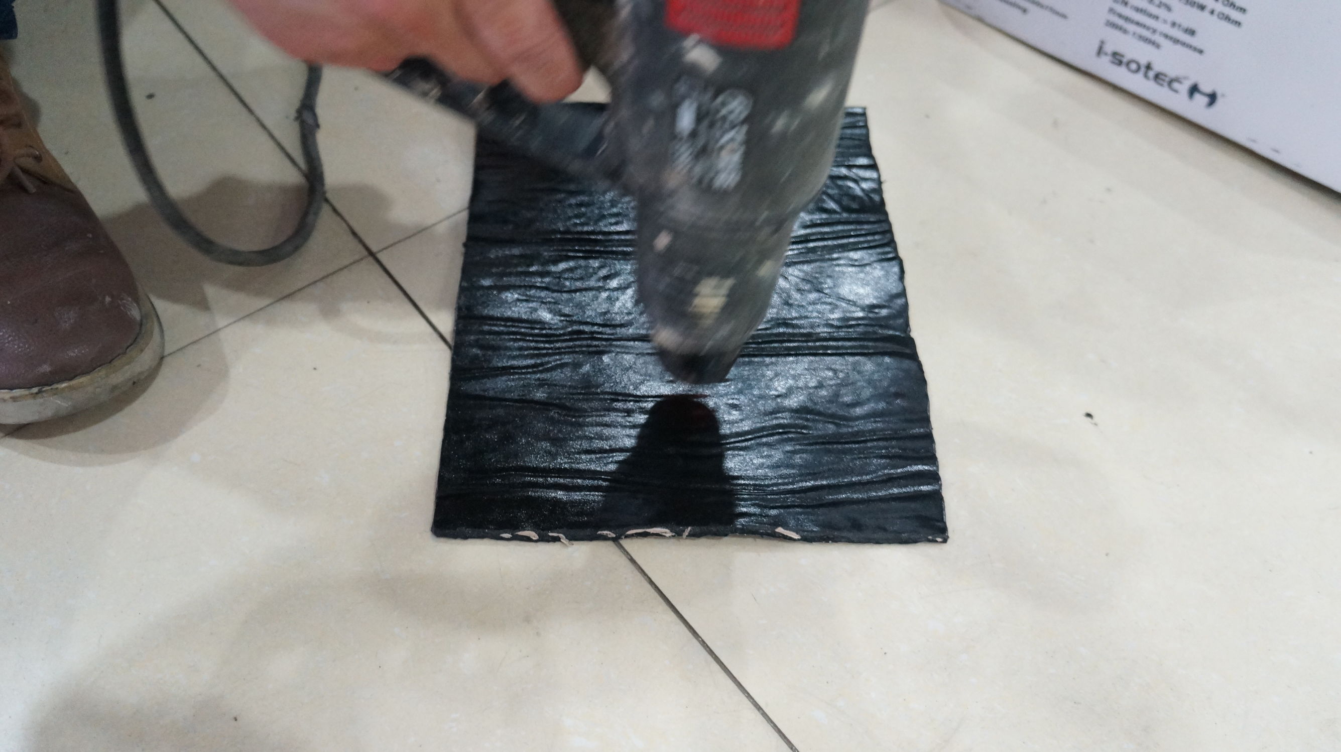 jeep改装汽车音响,吉普汽车音响改装效果图