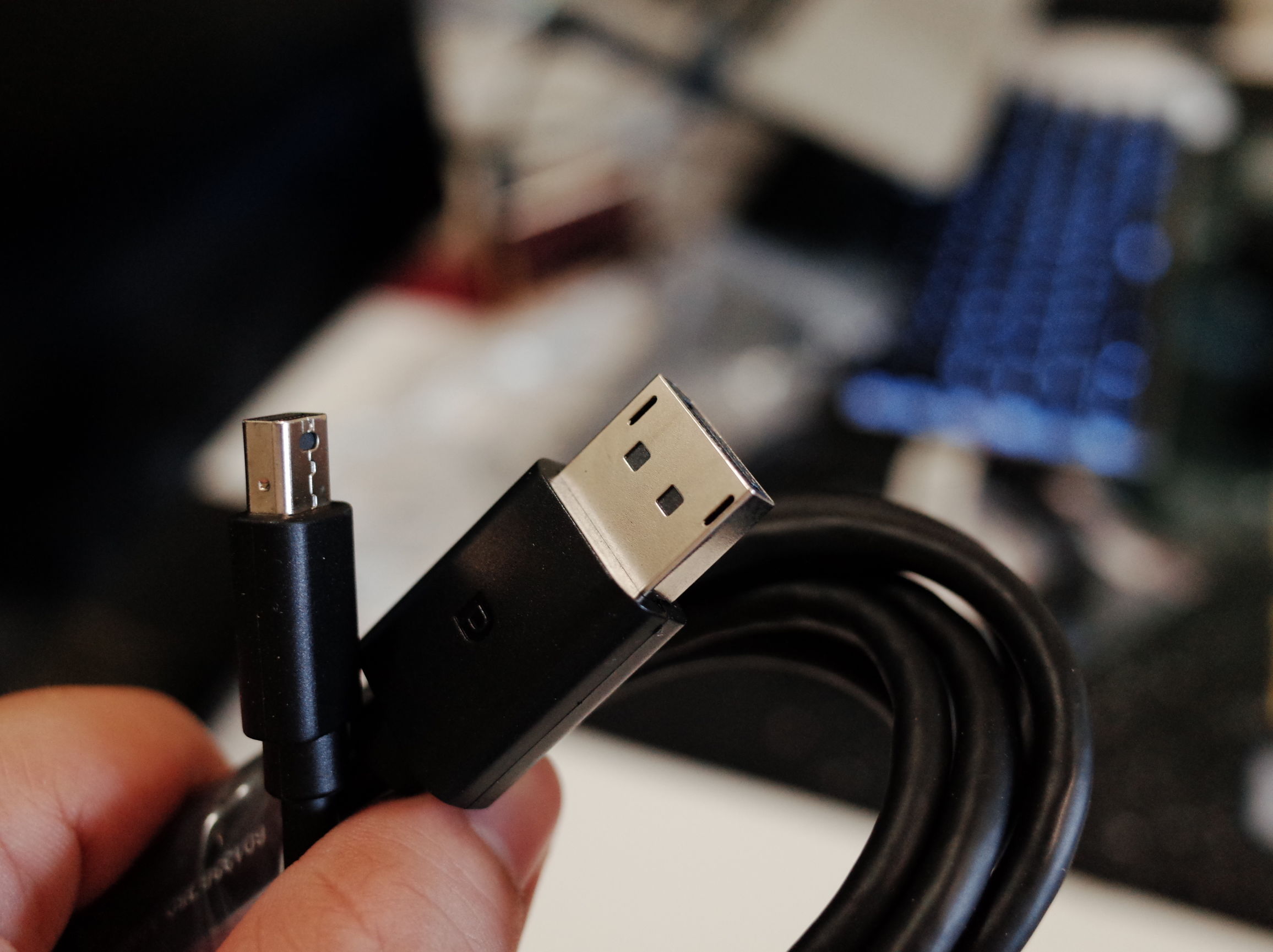 当笔记本*党**一直以为mac就是机制的时候，一定是忽略了显示器还有这样一种打开方式，外挂显示器的完整体验