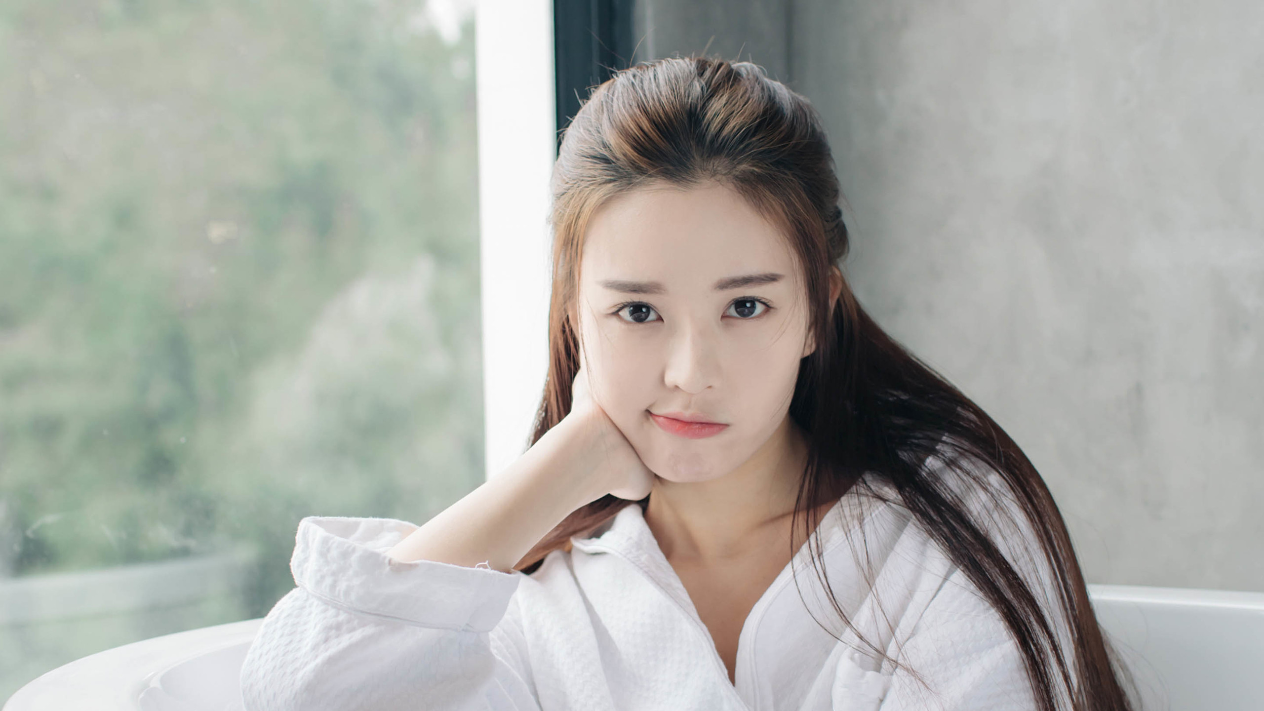 当笔记本*党**一直以为mac就是机制的时候，一定是忽略了显示器还有这样一种打开方式，外挂显示器的完整体验