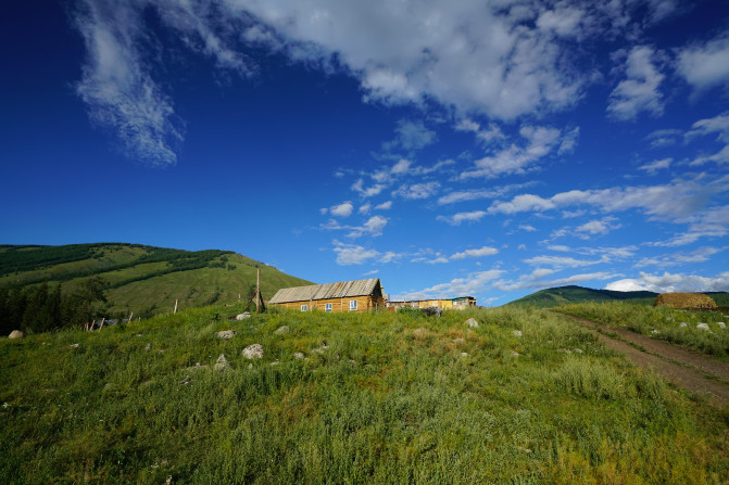 感受大西北的异域风情环疆游结束,南北疆深度游北疆进入南疆