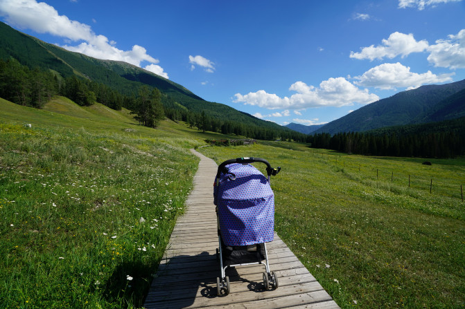 感受大西北的异域风情环疆游结束,南北疆深度游北疆进入南疆