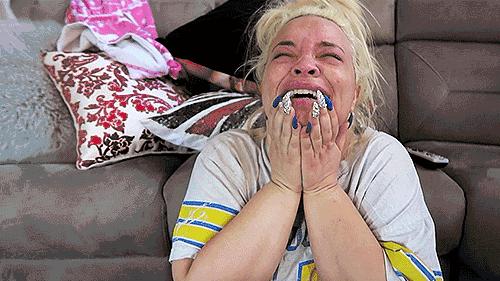 肌肤干燥、易脱妆、爱出油、质感差？我想你们应该还是有救的！