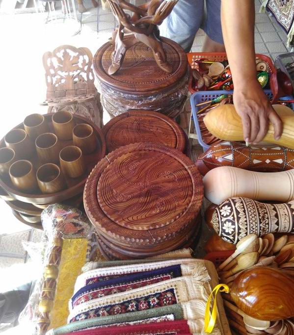 街拍*藏西**工艺品，感觉每一件都想打包回家，太喜欢了