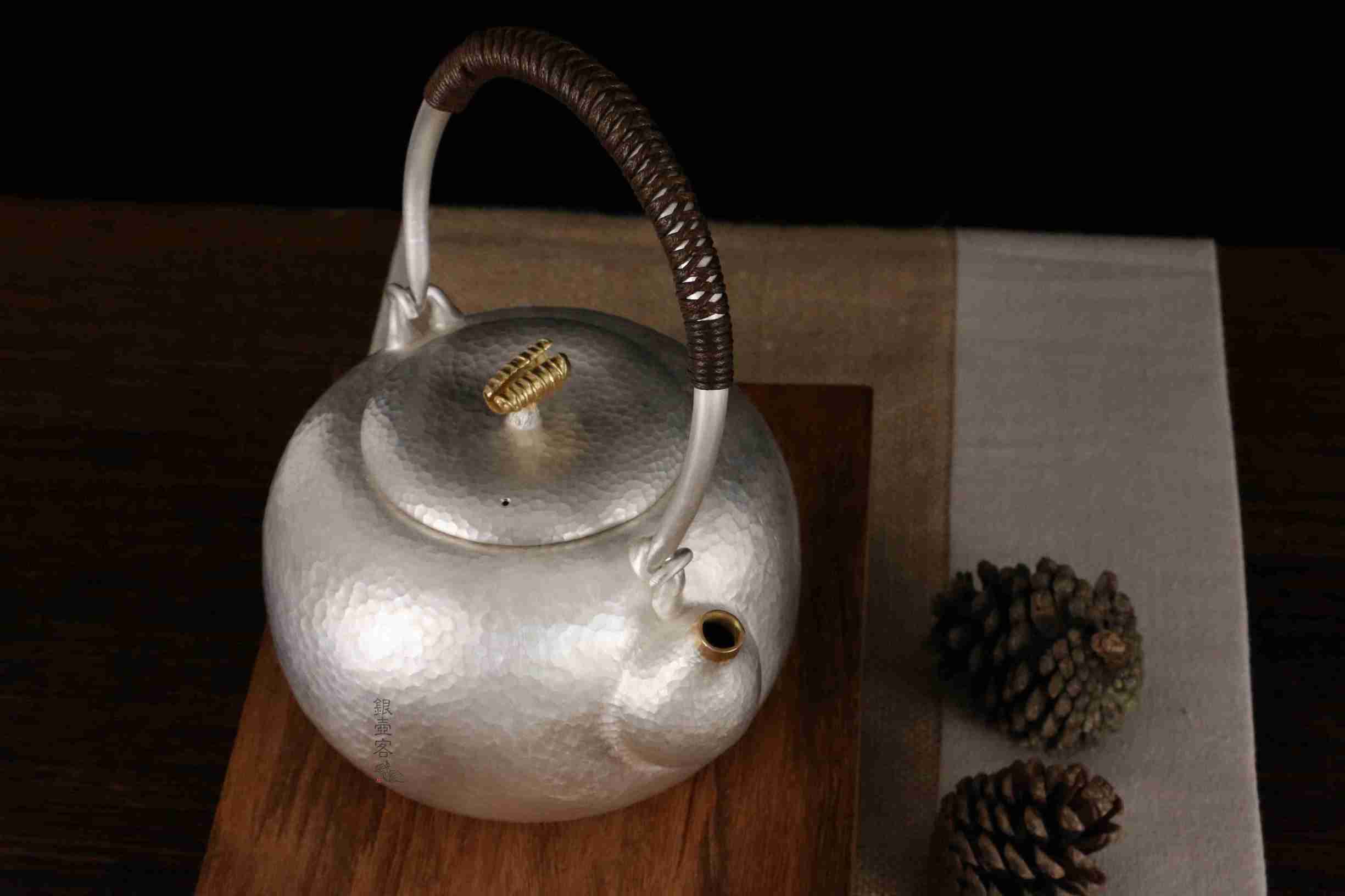 银壶工艺艺术特征,银壶工艺錾刻