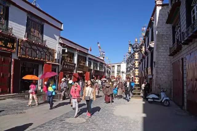 每个城市都有一个坑外地人的街吗,国内旅游防踩坑步行街