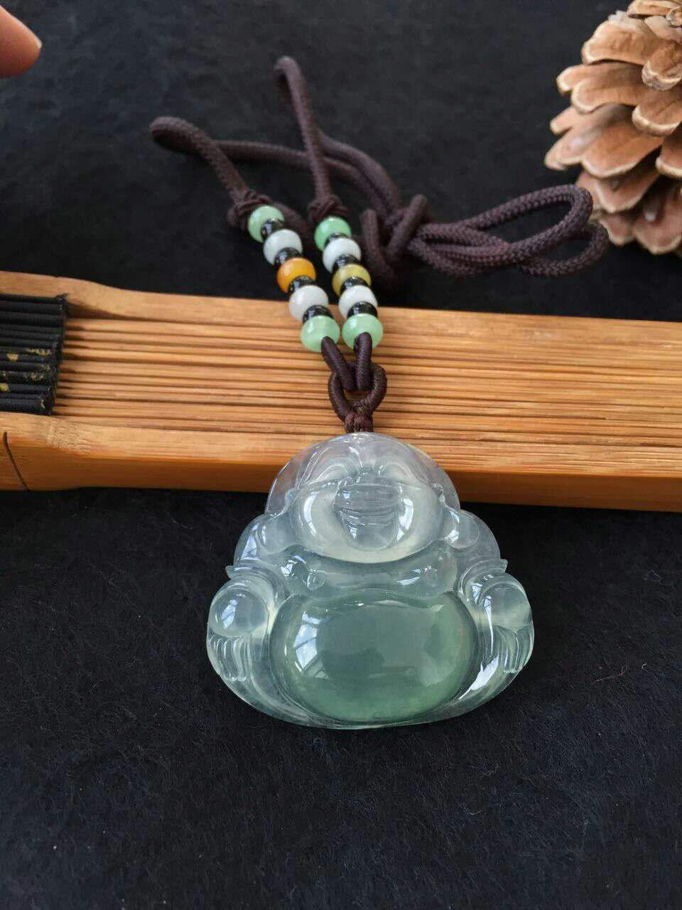 男生只能戴菩萨吗,女戴观音男戴佛是正确的吗