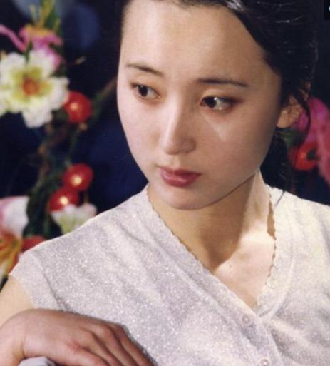 她曾资产过亿!出家后因乳腺癌逝世