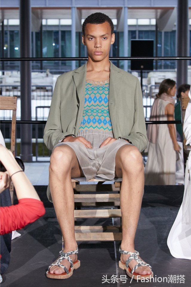 acnestudio时装周,法国奢侈品牌时装秀场2021