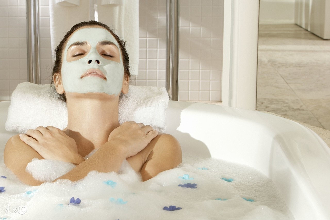 坐月子期间能不能玩手机,坐月子期间能不能坐车