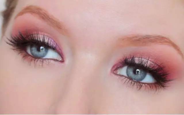 眼妆教程日常简单,眼妆教程日常简单易学