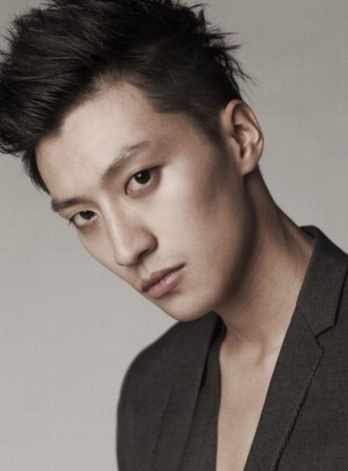 据乔任梁抑郁自杀后,阿杜再次患上抑郁症,揭秘娱乐圈四大残酷真相