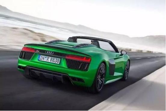 奥迪r8v10plus敞篷多少钱,奥迪r8v10实拍外观和内饰详细展示