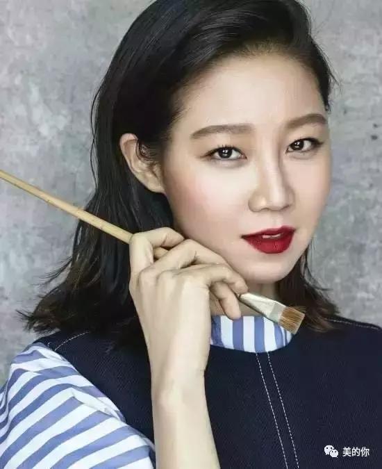 黄皮适合染什么颜色的发色显白,换发色耐看