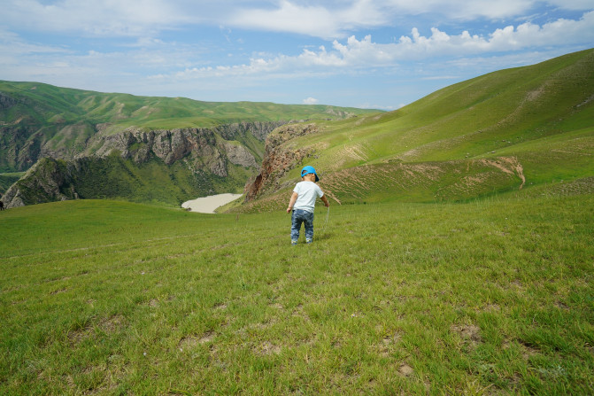 感受大西北的异域风情环疆游结束,南北疆深度游北疆进入南疆