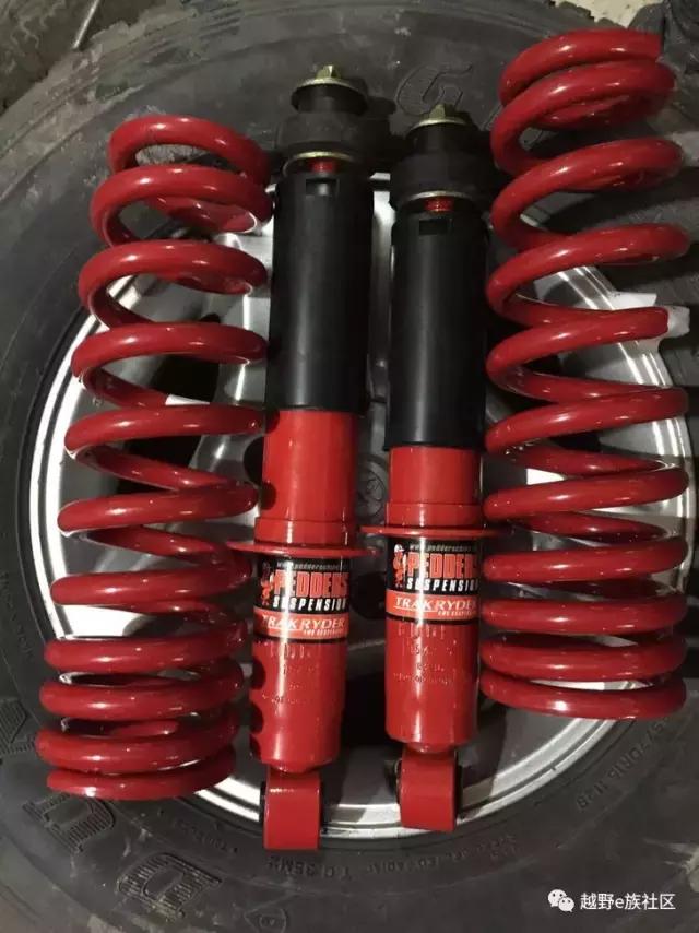 丰田陆霸3400是05年的车,05年路霸3400