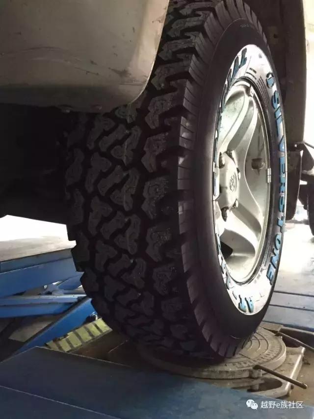 丰田陆霸3400是05年的车,05年路霸3400