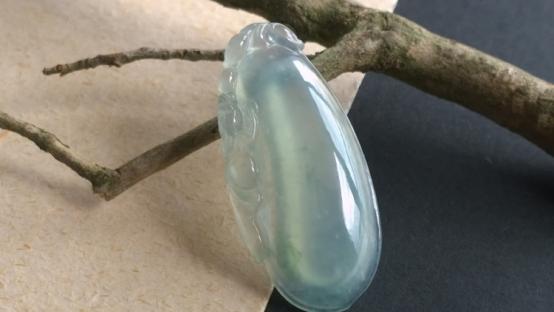 男生只能戴菩萨吗,女戴观音男戴佛是正确的吗