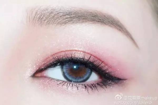 眼妆教程日常简单,眼妆教程日常简单易学
