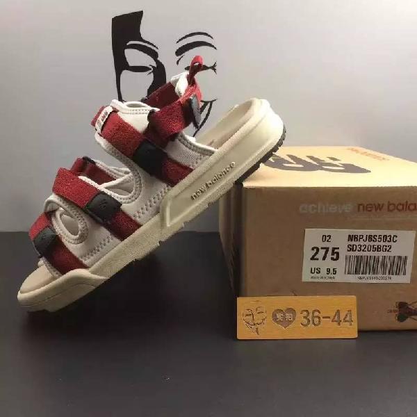 今年流行的凉鞋是哪一些,今年最火的4款凉鞋清爽又时髦