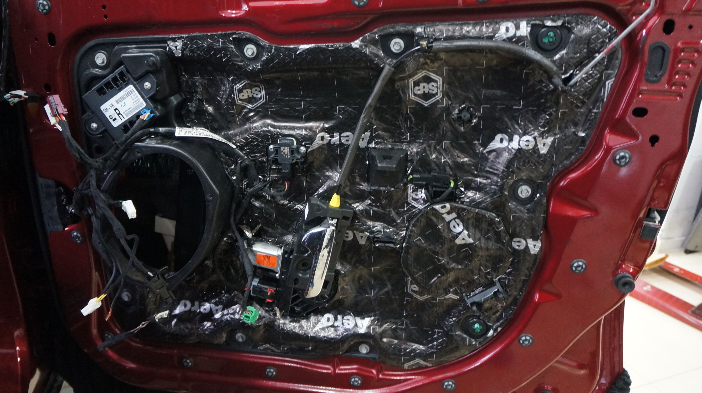 jeep改装汽车音响,吉普汽车音响改装效果图