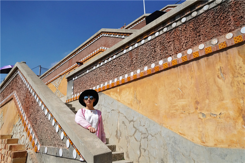 走进塔尔寺感受最虔诚的信仰,塔尔寺虔诚的佛礼