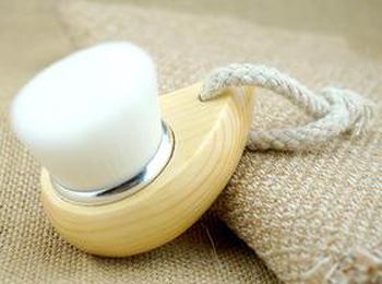 使用什么洗面奶才不会刺激角质层,用什么洗面奶不伤角质层的