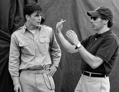 英姿飒爽，那些穿军装迷死人的男神们