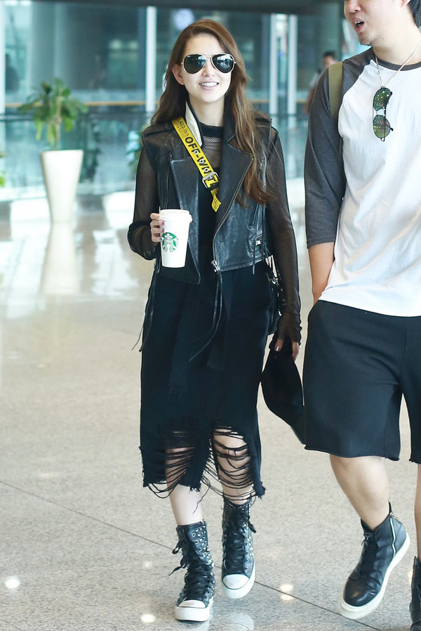 off-white算不算潮牌鼻祖,off-white主理人的遗作